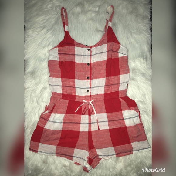 Old Navy Pants - 🆕 Red & White  Romper